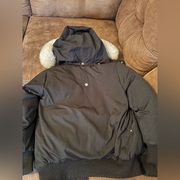 Moose Knuckles Jacket - Picture 4 of 8
